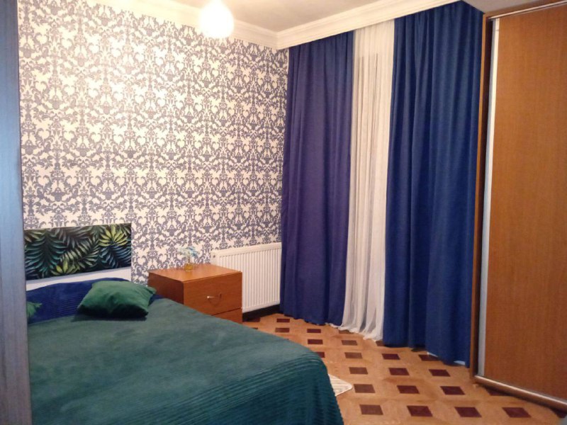 Квартира с отдельной спальней и лоджией в Батуми 9