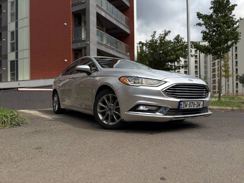 Ford Fusion 2017 2.0 гибрид