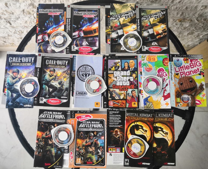 Лицензионные игры PSP с коробочками и книжечками 4