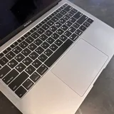 MacBook Air 13 2019 i5 8GB 256GB 4