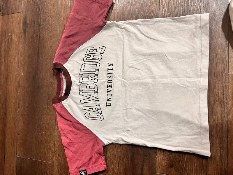 Джинсы детские Zara, Футболка Zara, Лонгслив Zara, Толстовка H&M, Книга Джинкс, Кигуруми динозавр, Кеды adidas, Кеды Zara, Школьный рюкзак yolo, Пенал, Куртка ветровка huppa, Подшлемник-балаклава spyder 2