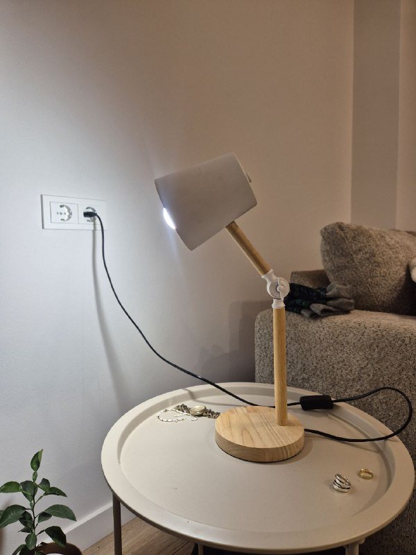 Настольная лампа 3