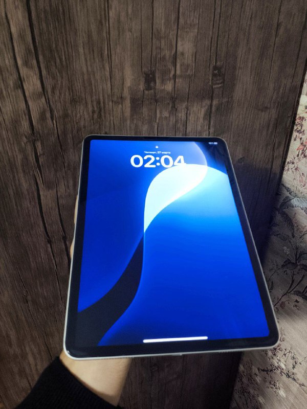 Watch Ultra 2 (GPS + Cellular) 49MM, Ipad Pro 11 (2018) 64GB 6