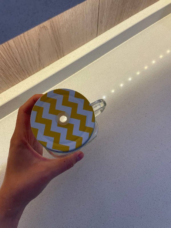 Кружка для напитков с трубочкой 2