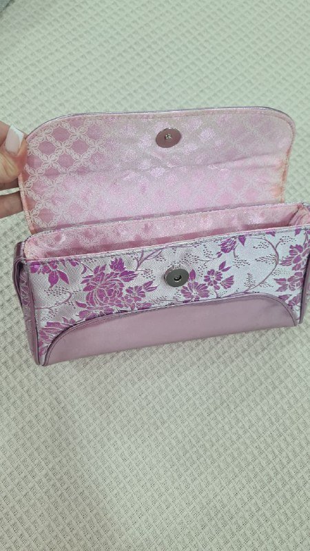 Клатч Oreflame металлический сиреневый с цветочным узором