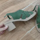 Женские босоножки 2