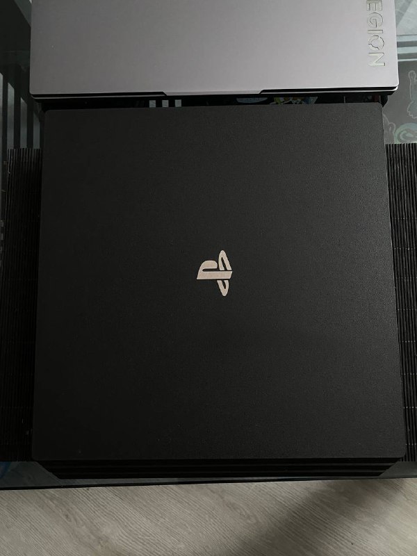 Ноутбук Lenovo Legion 5, Play Station 4 pro, Dyson Airwrap 3