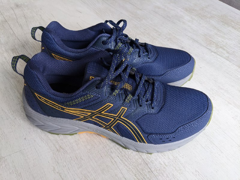 ASICS Men's GEL-VENTURE 9 shoes size 8.5 US