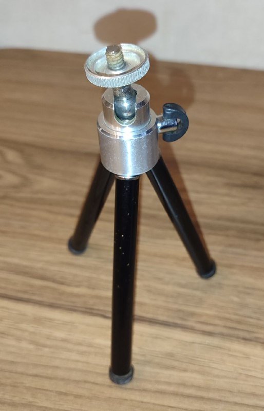 Настольный металлический штатив трипод Hama