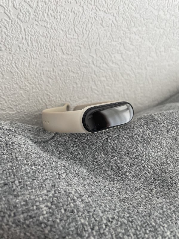 Телефон Samsung Galaxy A8, спортивный браслет Xiaomi Mi Band 6, штатив, радиоуправляемый вертолёт, беспроводная зарядка Xiaomi, кухонный комбайн Bosch Multitalent 8 2