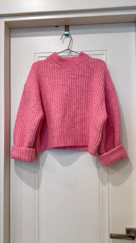 Свитер, джинсы, тренч, платье, спортивная кофта, куртка косуха 7