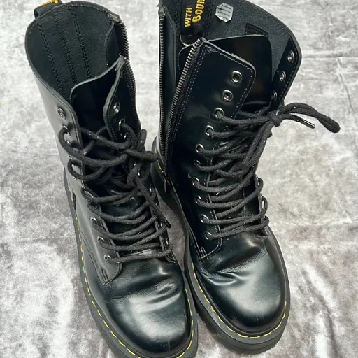 Ботинки Dr. Martens Jadon, хулуси, аэрогриль Sollex SL-662