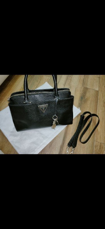 Сумка Guess оригинал с пыльником и ремешком 2