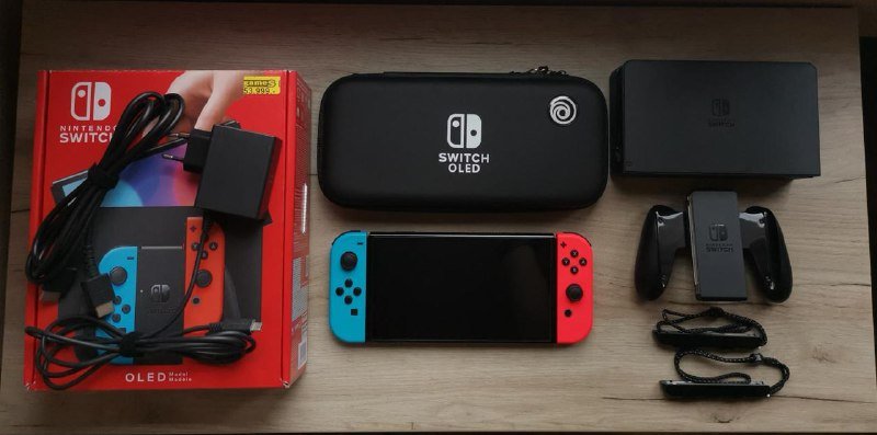Nintendo Switch OLED, Logitech G Cloud, Miyoo Mini Plus, Mini v4, Flip, Anbernic RG-35xx SP, Trimui Brick