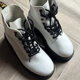 Dr. Martens Jadon boots 4