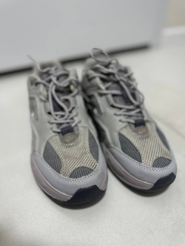 Женские кроссовки Nike размер 38