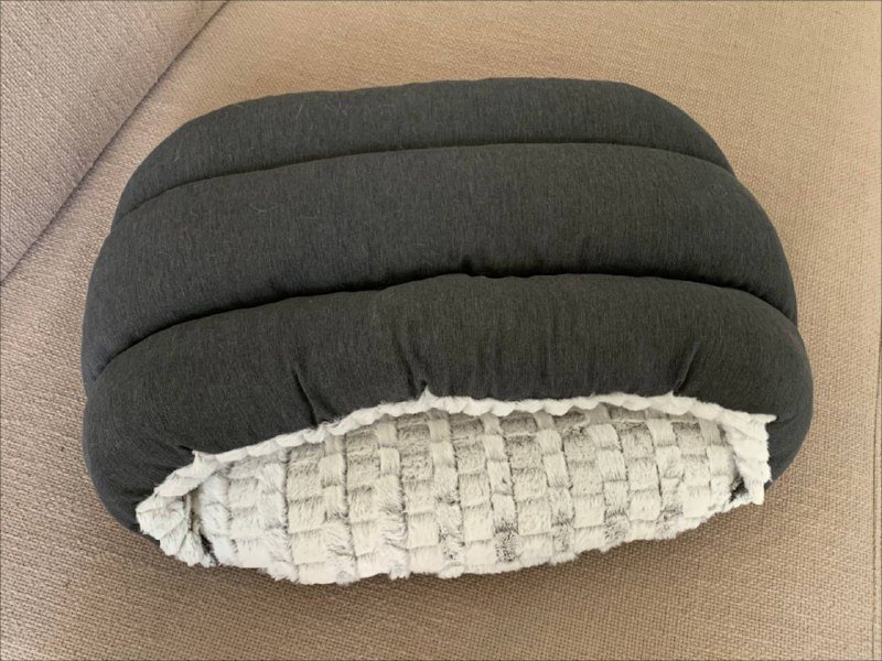 лежанка для кошек 38х54