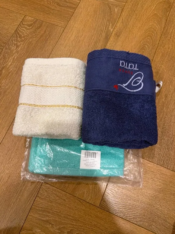 Face and small towels 1