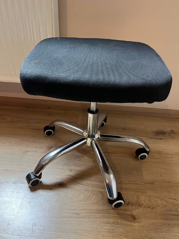 Офисное кресло, второе без спинки 3