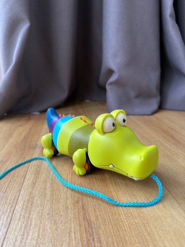 Толокар-беговел Costa для детей с игрушкой крокодил 4