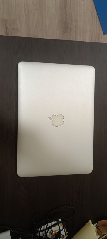 MacBook Air A1466 13.3  Intel Core i5 4GB 512GB SSD 5