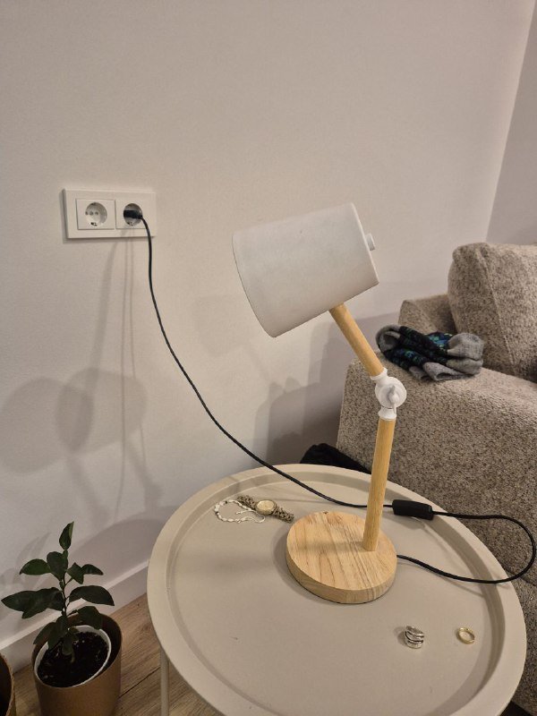 Настольная лампа 2