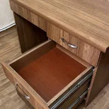 Рабочий письменный стол с 3 ящиками 3