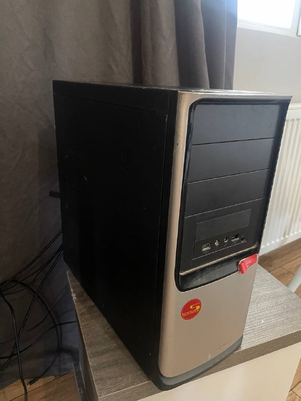 Робот-пылесос Xiaomi, фен Braun Satin Hair, простой компьютер 4