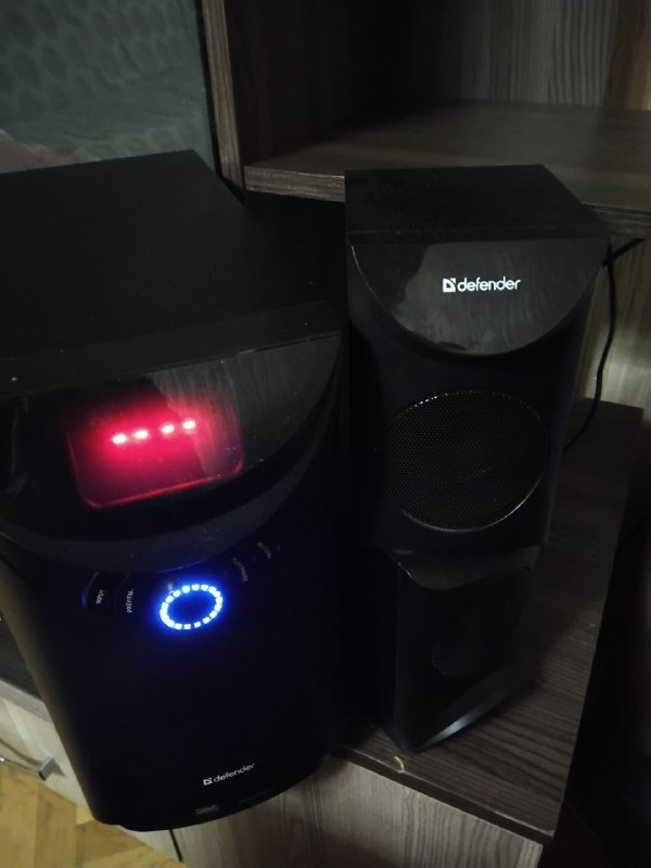 Marshall наушники и Defender динамики 2