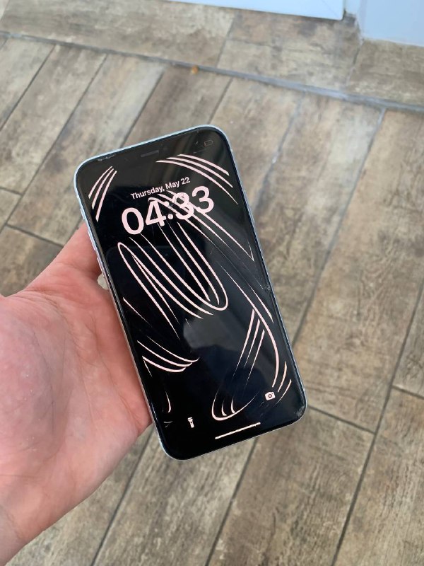 iPhone XR 64 Gb 3