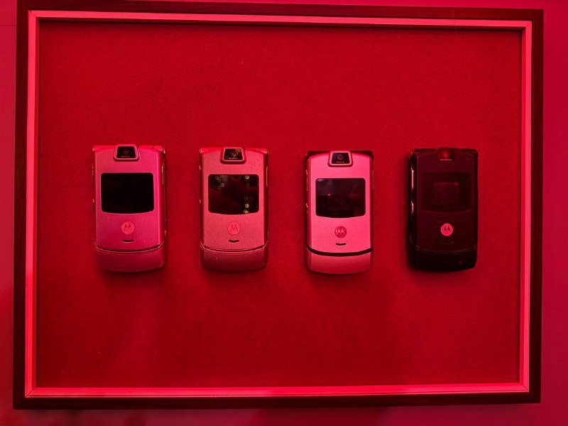 Радиола, бабинный магнитофон, телефон, муз центр, телевизор, арт деко Моторола 5