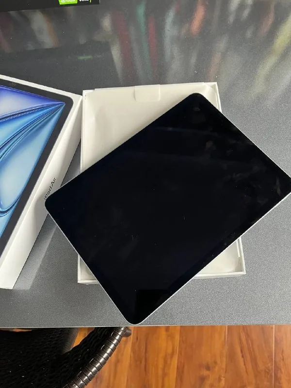 Apple iPad Air 11 M3, 256GB 1