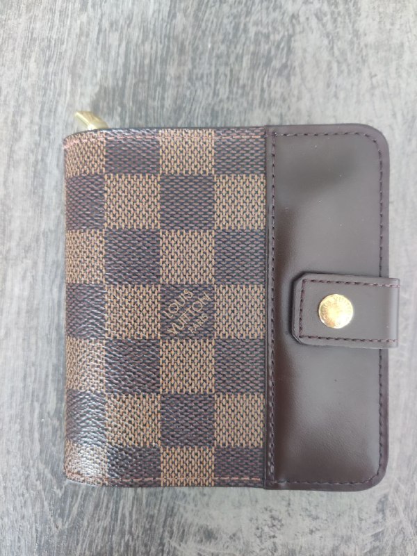 Кошелек Louis Vuitton