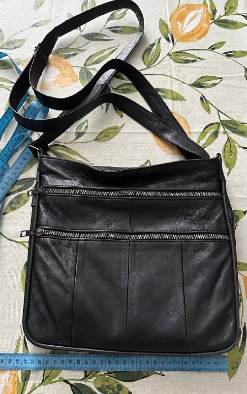 Сумка из натуральной кожи, пиджак оверсайз, джинсы Colin's 2