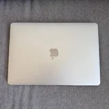 MacBook Air 13 M1 8/256 GB 2