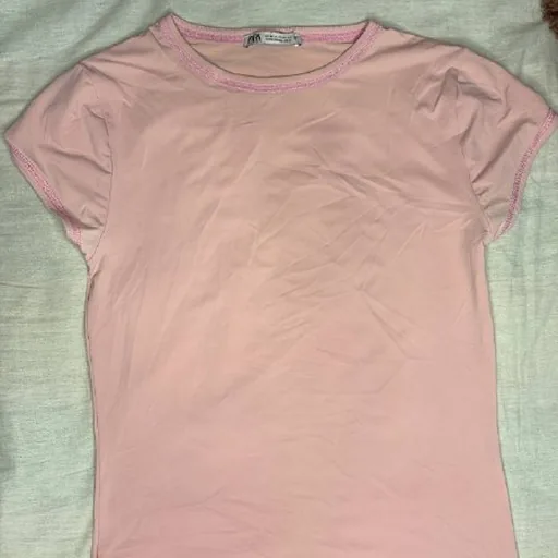 Розовая футболка ZARA