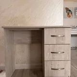 Стол с тремя ящиками 1