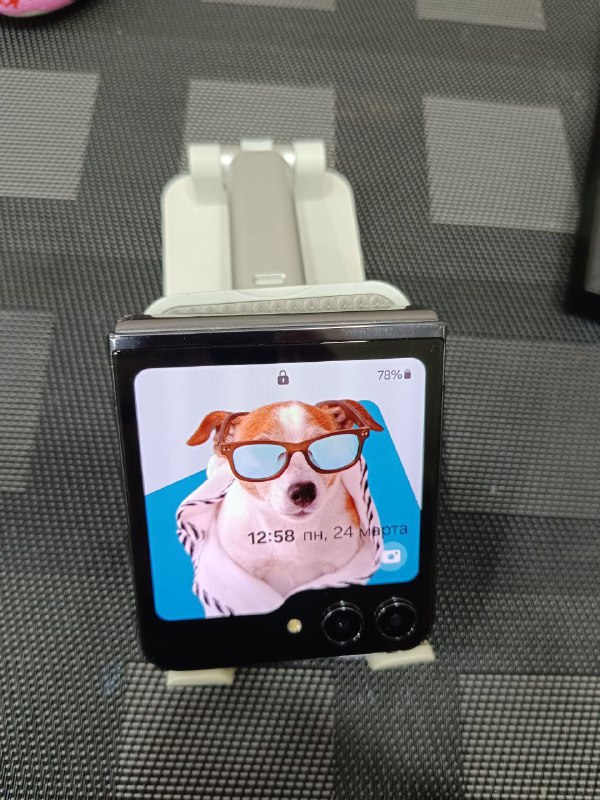 Samsung Galaxy Z Flip 5, 256 ГБ, отличное состояние 2