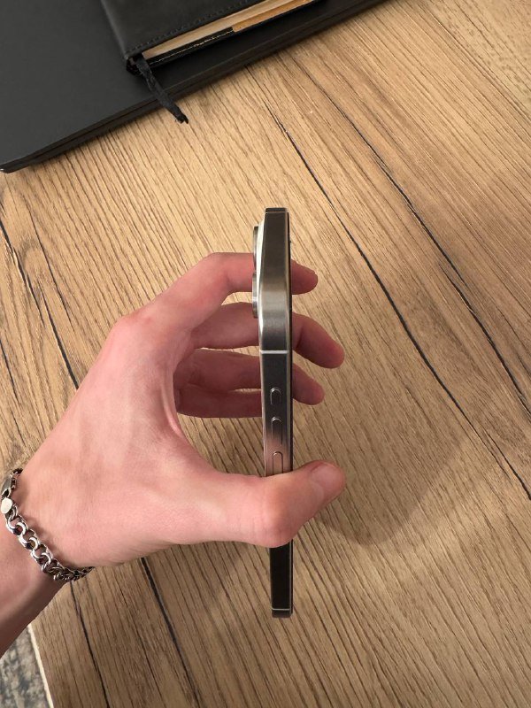 iPhone 15 Pro Max 256GB 5