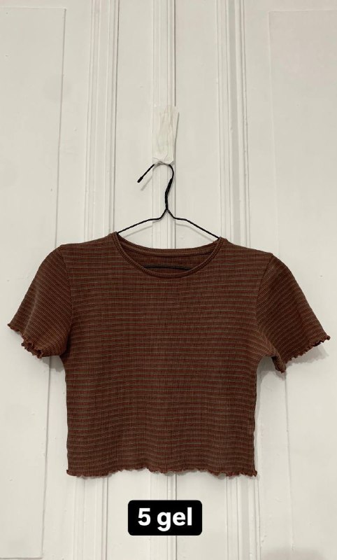 Укороченная футболка Urban Outfitters корица полоска S
