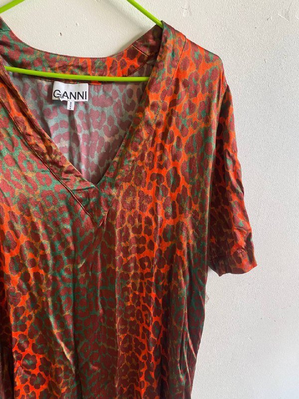 Платье балахон Ganni с ярким принтом 3