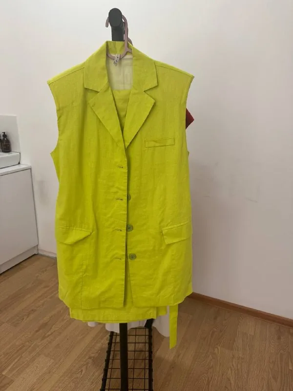 Женский льняной костюм 1