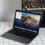MacBook Pro 13” 2020 i5 16GB 256GB 1