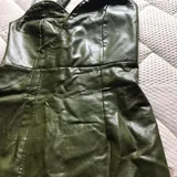 Зелёное платье из кожзама 2