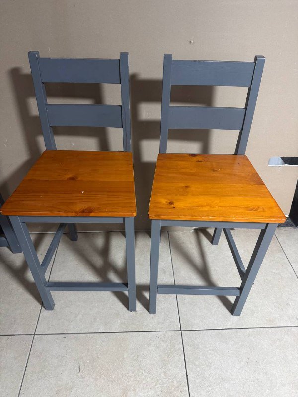 2 стула, столик