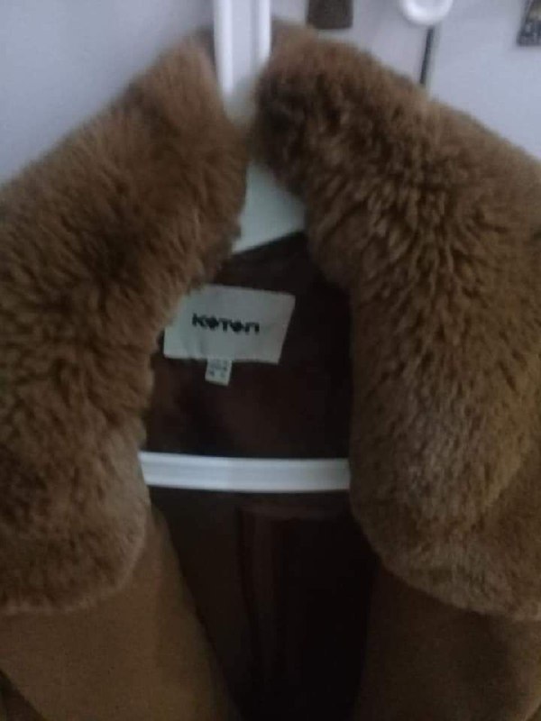 Красное пальто размер М 4