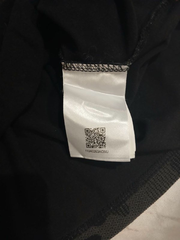 Moncler t-shirt size L 8