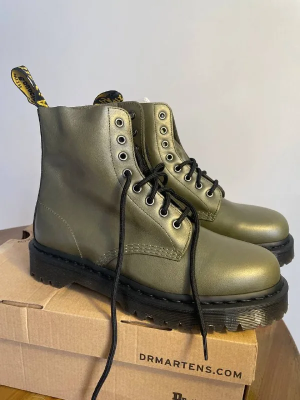 Новые ботинки Dr Martens 1