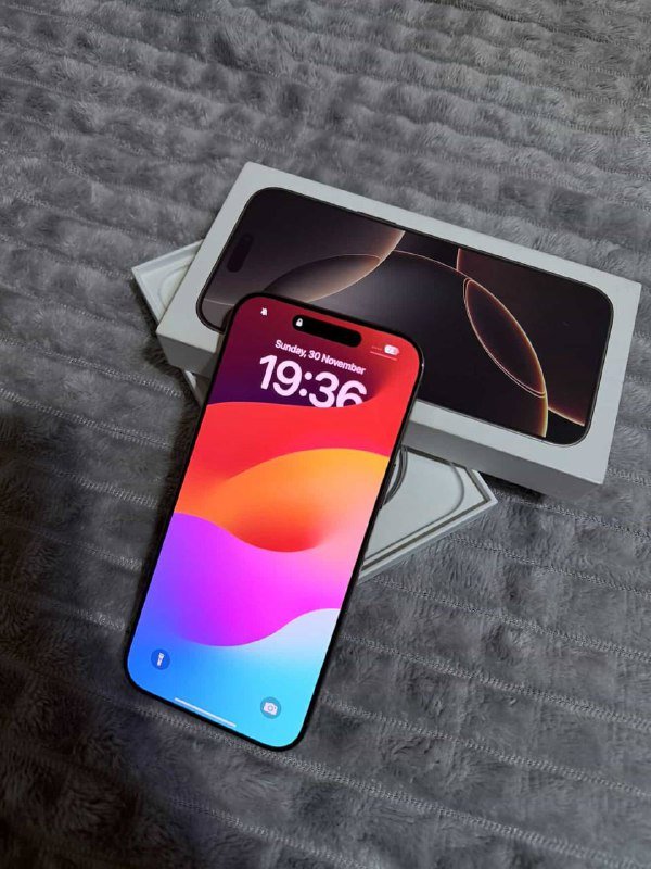 Айфон 16 про Макс 256 гб с коробкой, зарядкой и адаптером 7