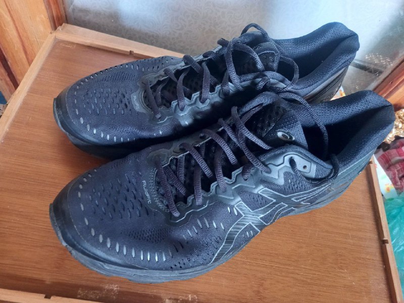Кроссовки Nike React Vapor 38,5, Nike Air max Dia 40, Adidas RMD N1 41,1/3, Asics 48, Спортивная сумка Skechers 10